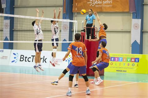 Voleybol Oyuncuları İçin Isınma Rutinleri